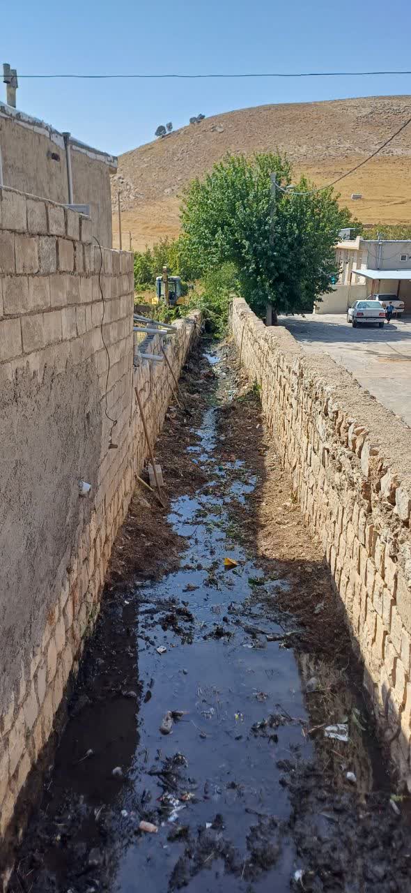 پاکسازی کانال های سیلبند سطح شهر